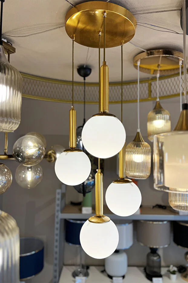 LuxeGlobe 4’lü Avize – Camlı & Gold